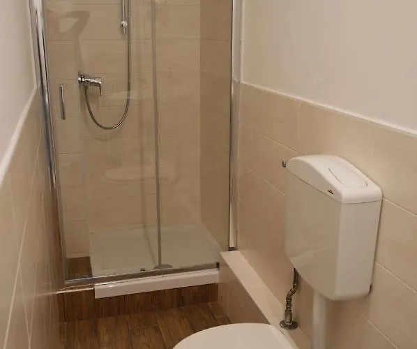 Πανσιόν La Maison B